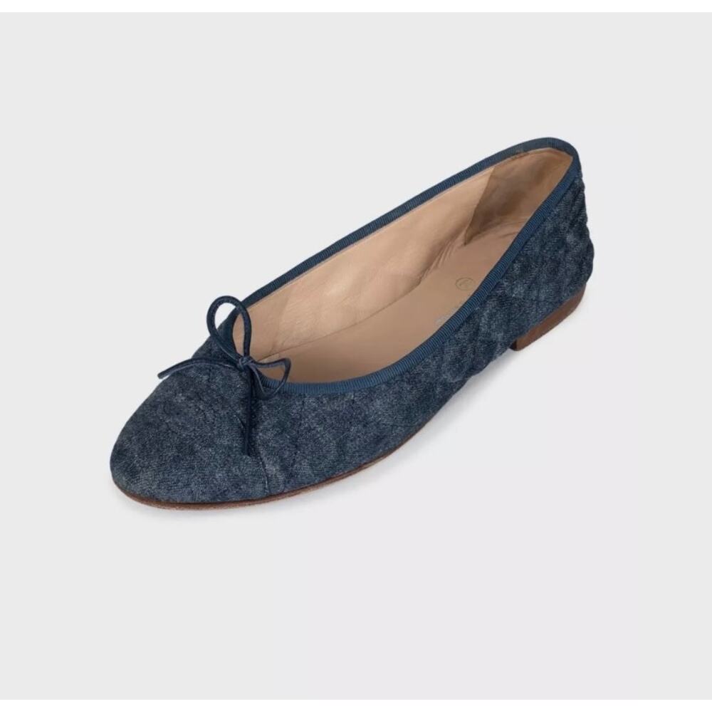 CHANEL Navy Quilted Denim Ballet Flat with Bow Trim - Picture 3 of 7